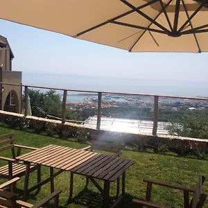 https://agriturismo-i-castellari.hotelitalianriviera.com
